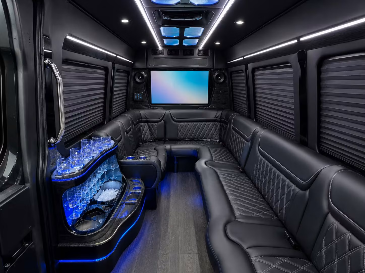 call to book prom transportation to pontiac s most popular prom venues and destinations