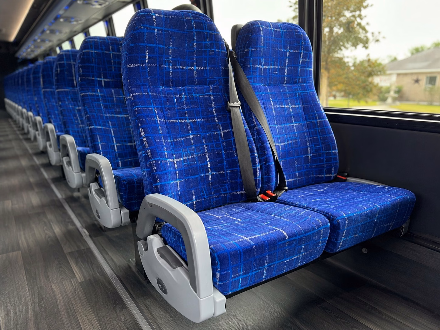 compare charter buses for high school and amateur sports travel across oakland county