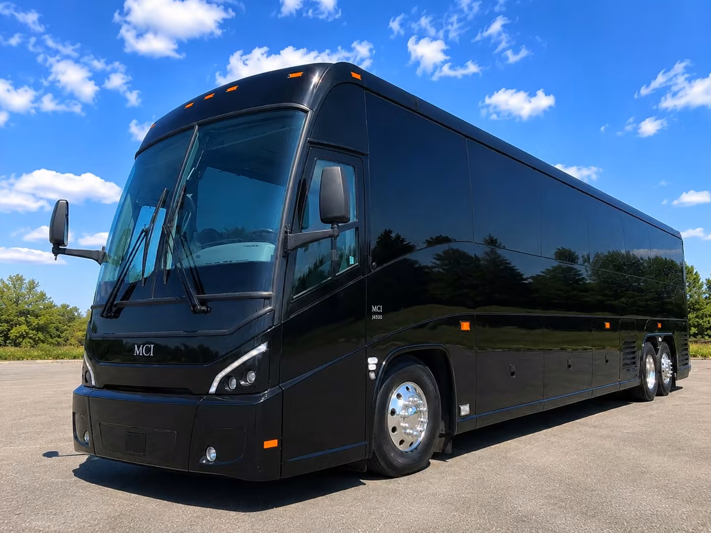 corporate event and employee shuttle bus rentals in pontiac
