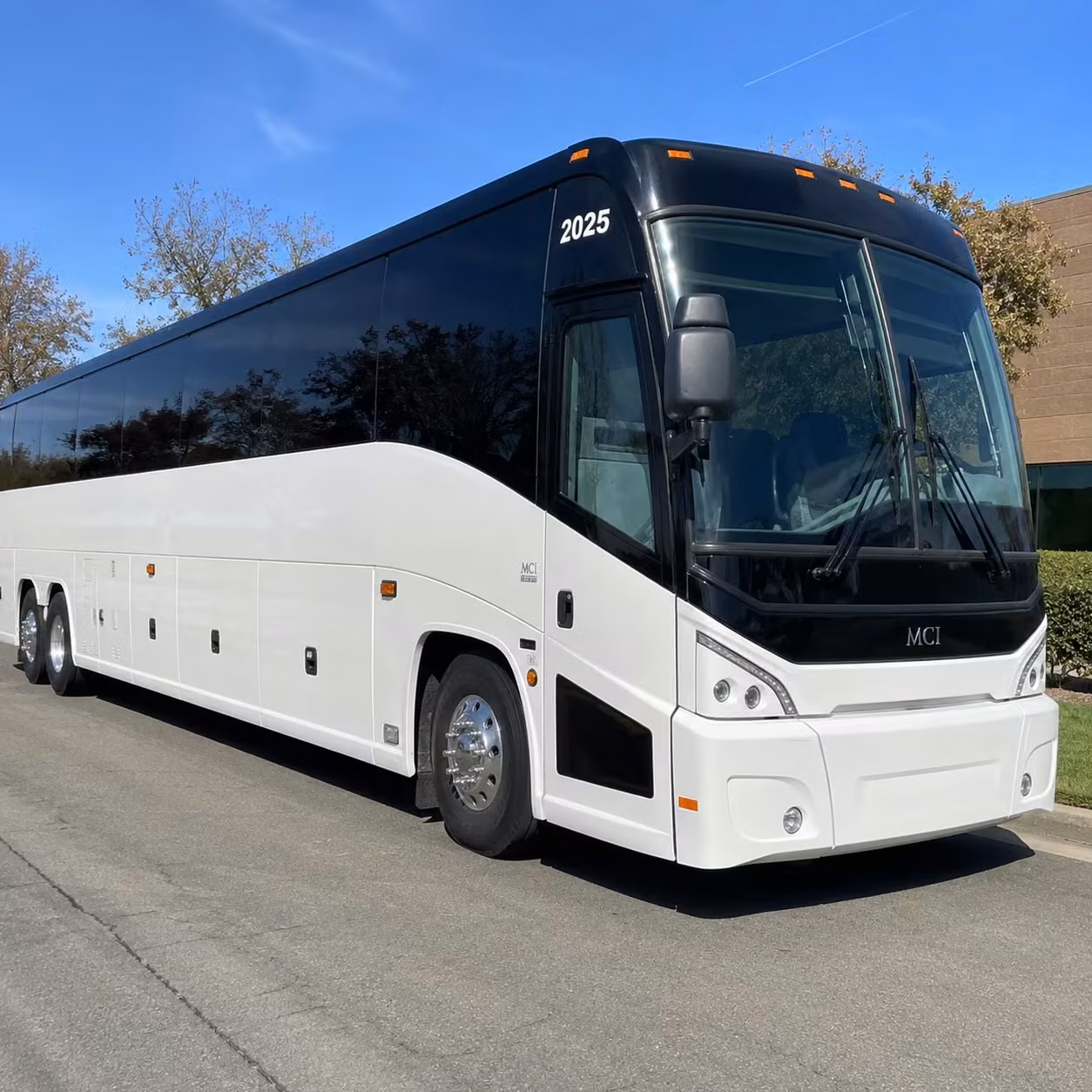 pine knob music theatre concert shuttles from pontiac are easy to book