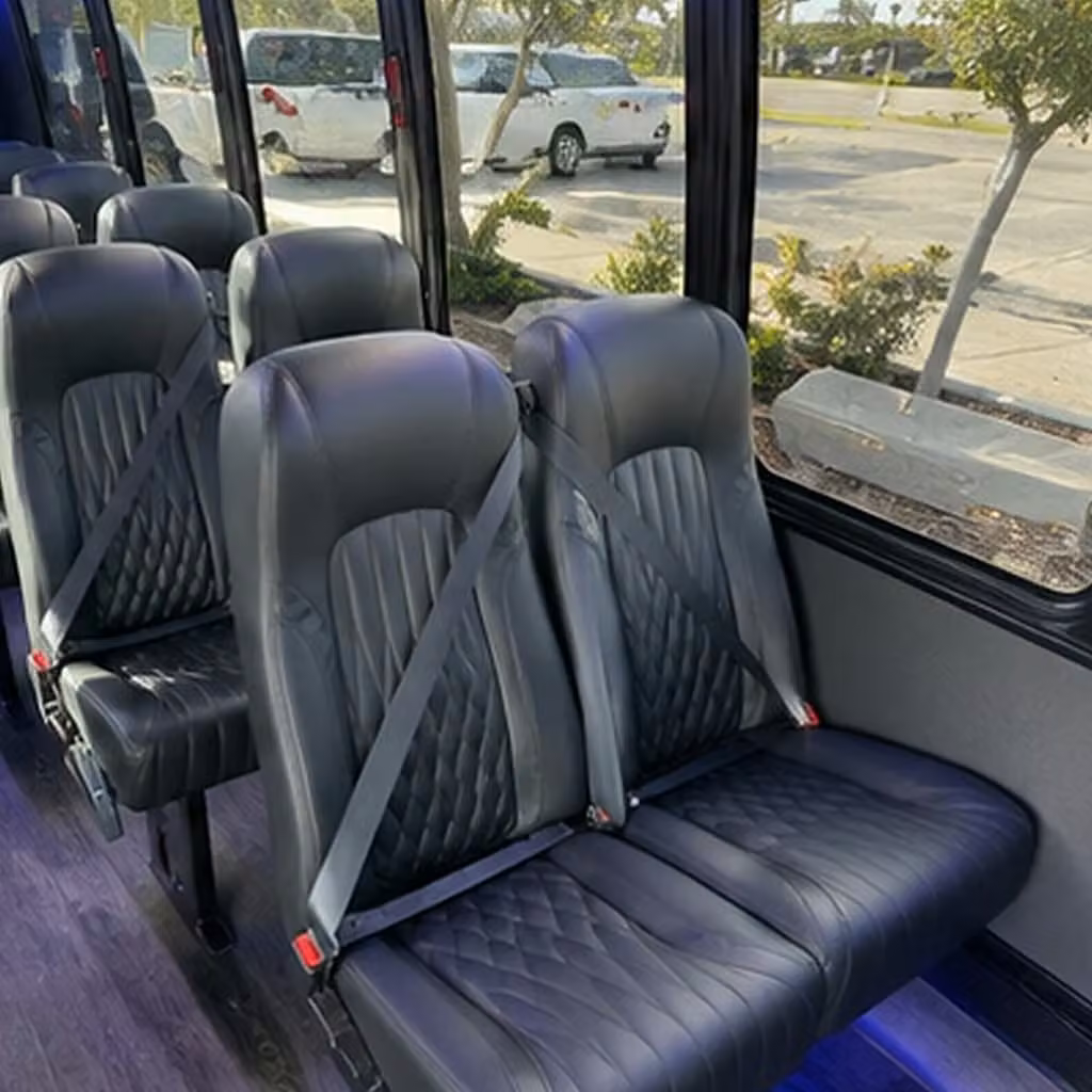 pontiac 35 passenger minibus rental