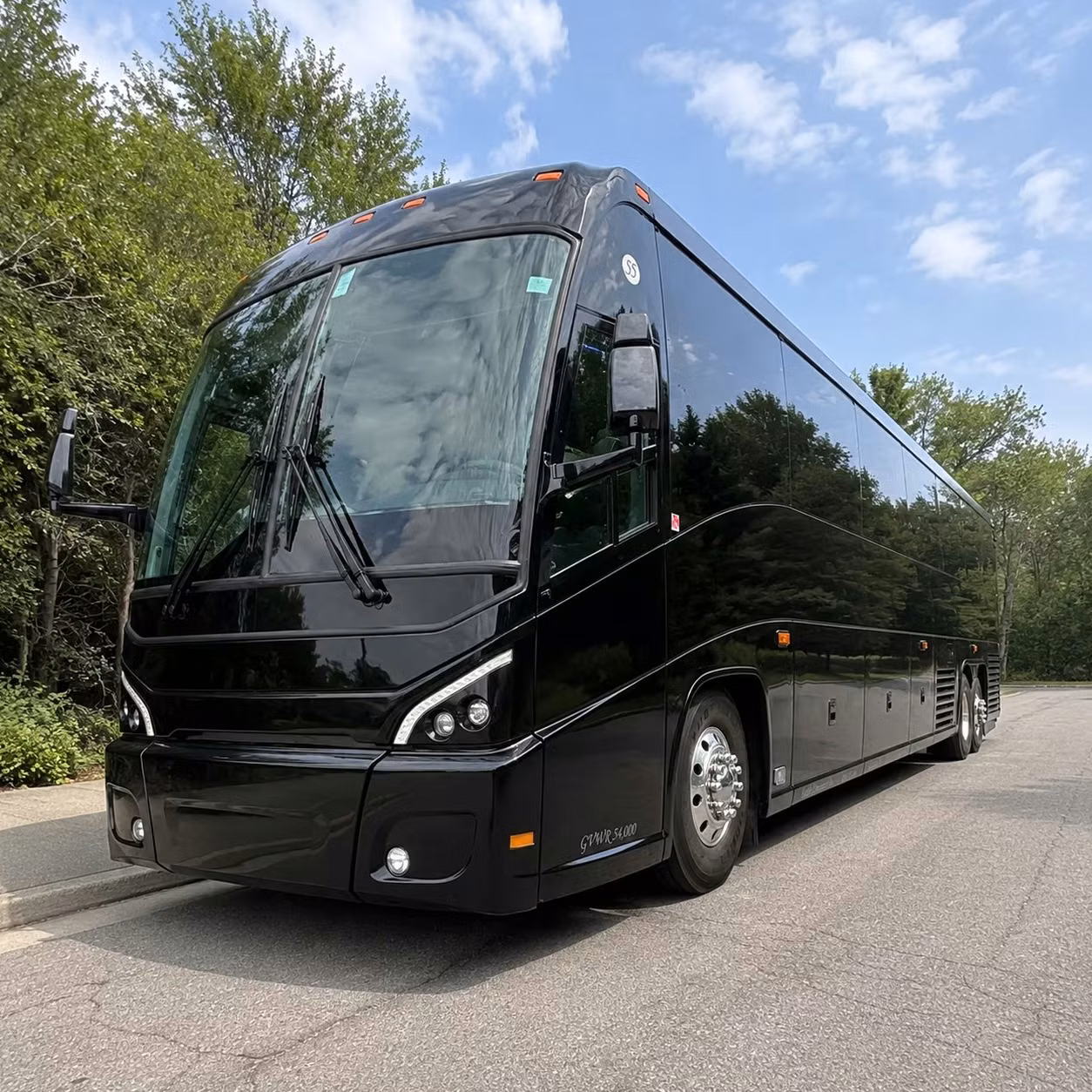 pontiac long distance bus rentals
