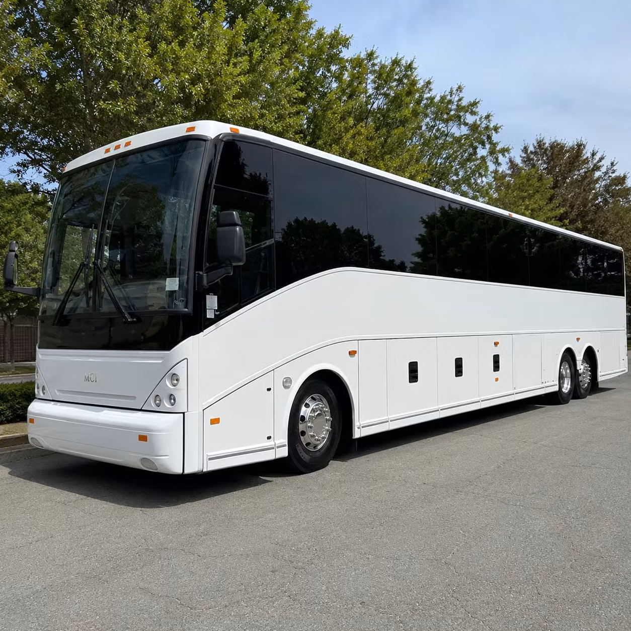 pontiaccharterbuscompany com makes finding pontiac airport transportation fast easy and completely stress free