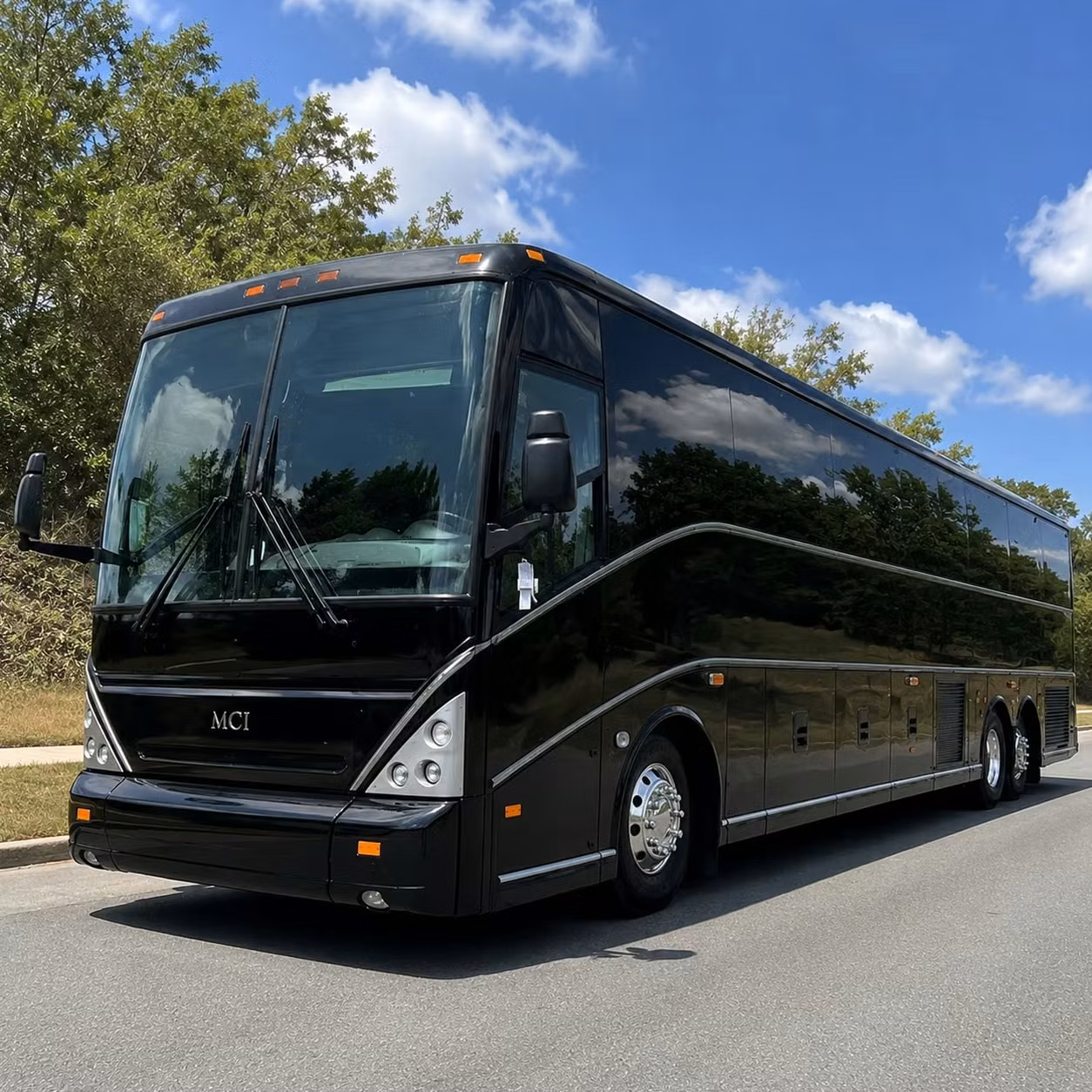 with one search pontiac groups can compare party buses charter buses and minibuses all in one place